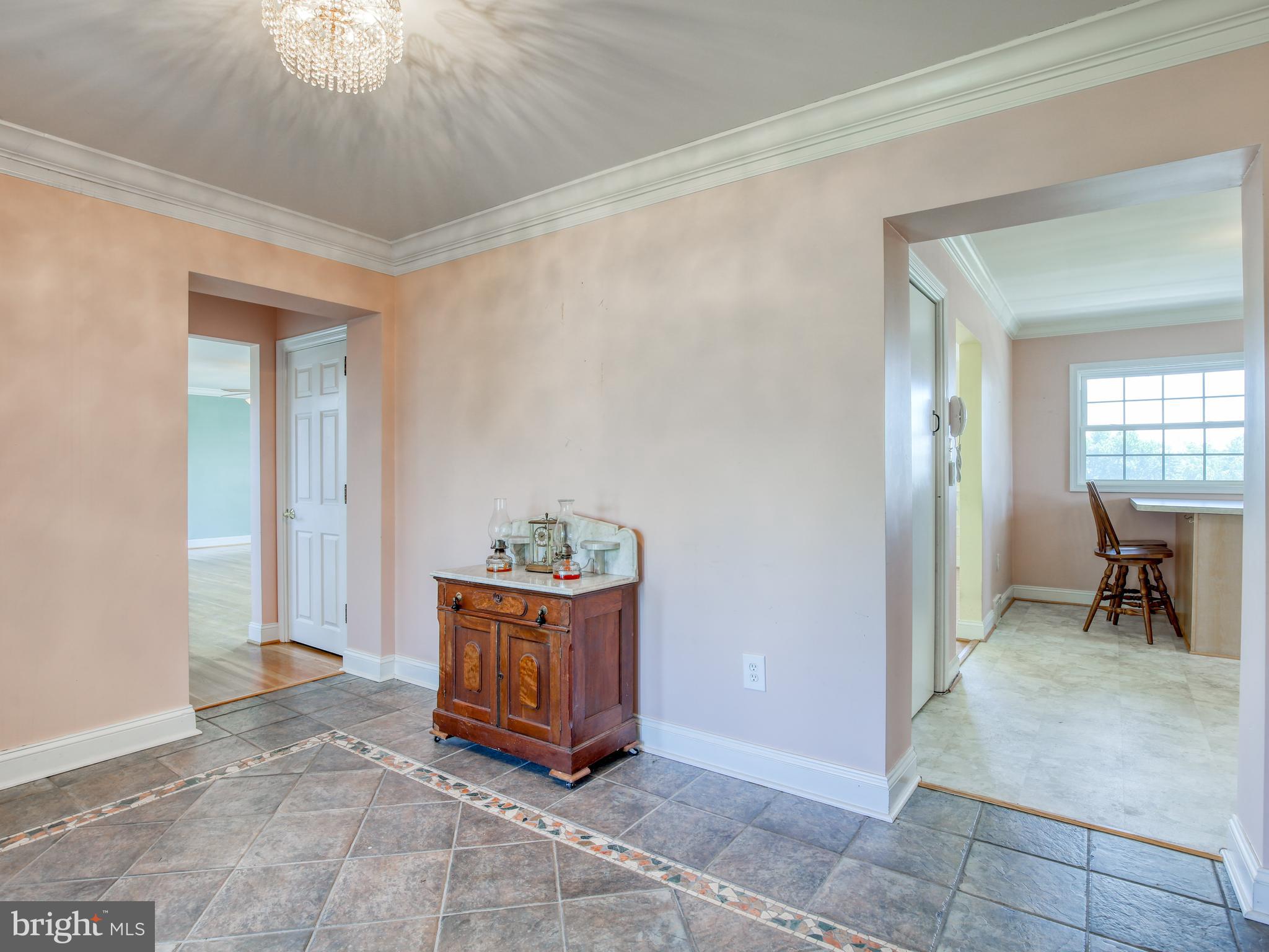 2516 Middle Road Winchester, VA 22601 - Photo 14 of 43 Huge entrance foyer