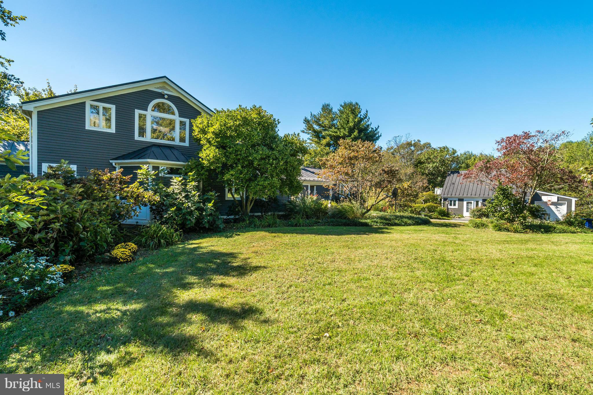 10003 Ada Road Marshall, VA 20115 - Photo 1 of 30 Beautiful Country Custom Home!