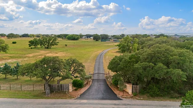 $2,500,000 | 208 Cascade Caverns Road, Boerne, TX 78015