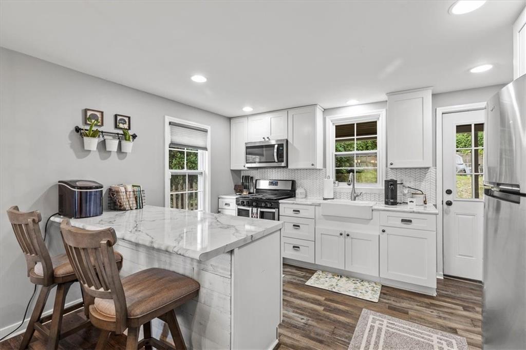 2530 Beaver Road Ambridge, PA 15003 - Photo 4 of 27 Gallery Image 4