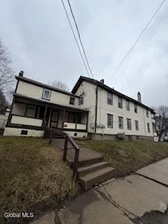 $204,900 | 1 Lincoln Street, Gloversville, NY 12078