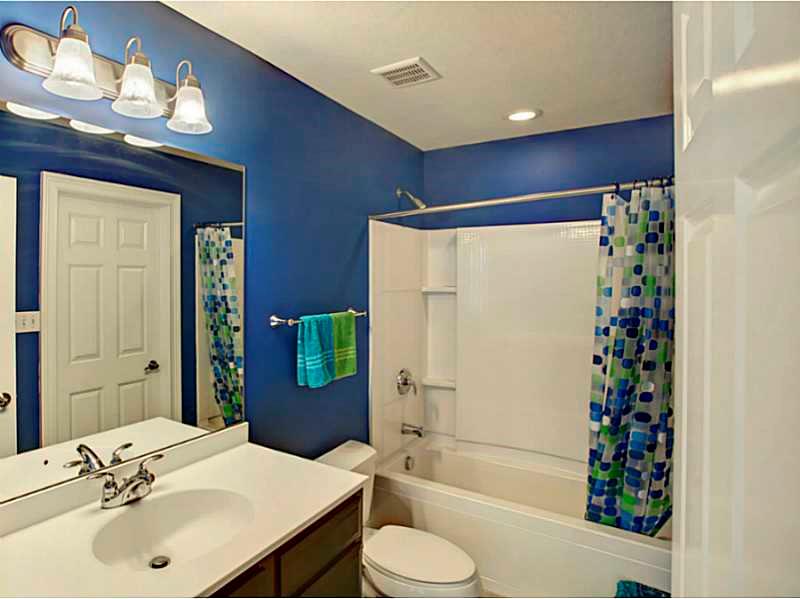 170 Leisie Road Renfrew, PA 16053 - Photo 21 of 25 Full Bath.