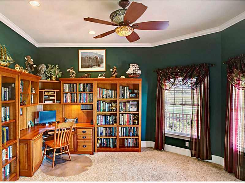 170 Leisie Road Renfrew, PA 16053 - Photo 5 of 25 Den.