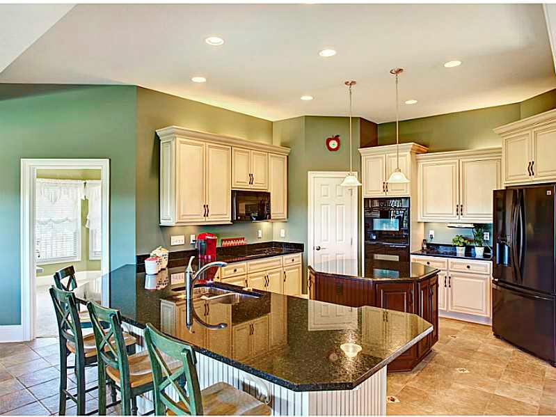 170 Leisie Road Renfrew, PA 16053 - Photo 7 of 25 Kitchen.