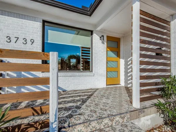 $3,000 | 3739 Almazan Drive, Dallas, TX 75220