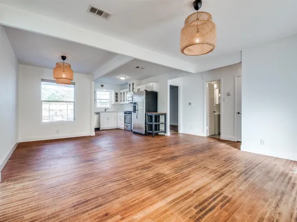 $3,000 | 3739 Almazan Drive, Dallas, TX 75220