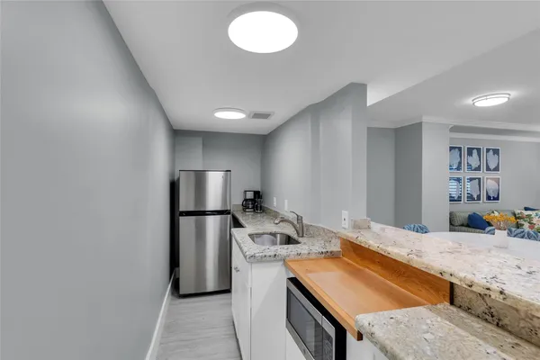 $4,500 | 1610 North Ocean Boulevard, Unit 101, Pompano Beach, FL 33062