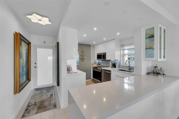 $4,500 | 1610 North Ocean Boulevard, Unit 101, Pompano Beach, FL 33062