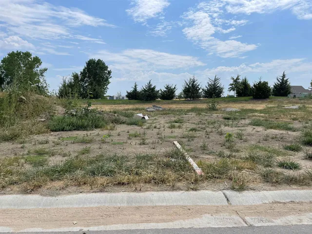 $32,000 | 1223 West Lakeway Court, Andover, KS 67002