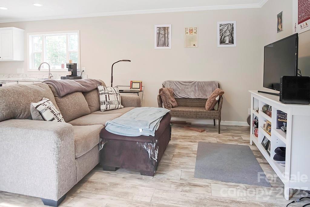 931 Lavender Road Grover, NC 28073 - Photo 3 of 19 Gallery Image 3