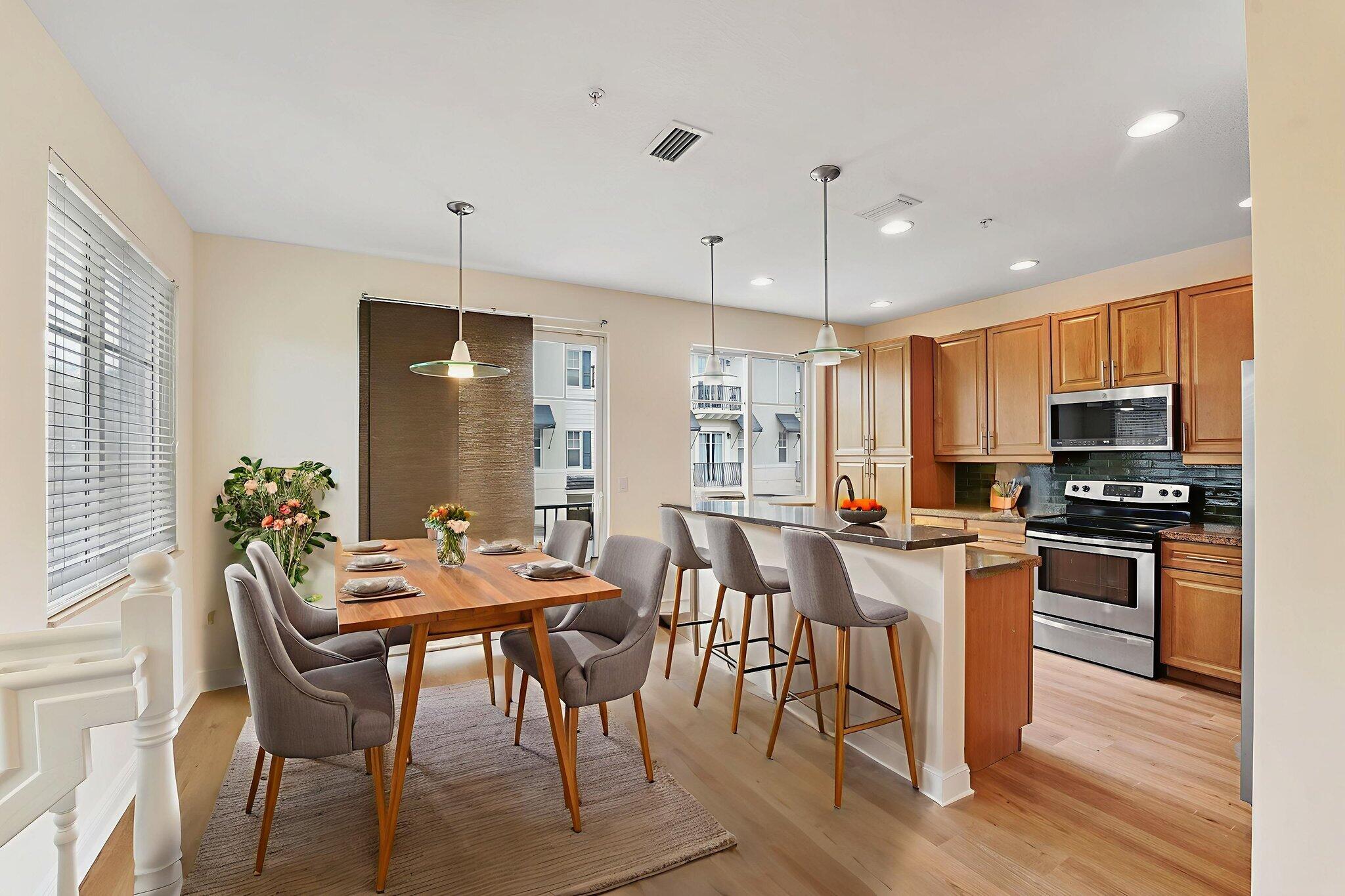 560 North West 39th Circle, Unit 560 Boca Raton, FL 33431 - Photo 12 of 32 16-web-or-mls-DSC09325 virtually staged