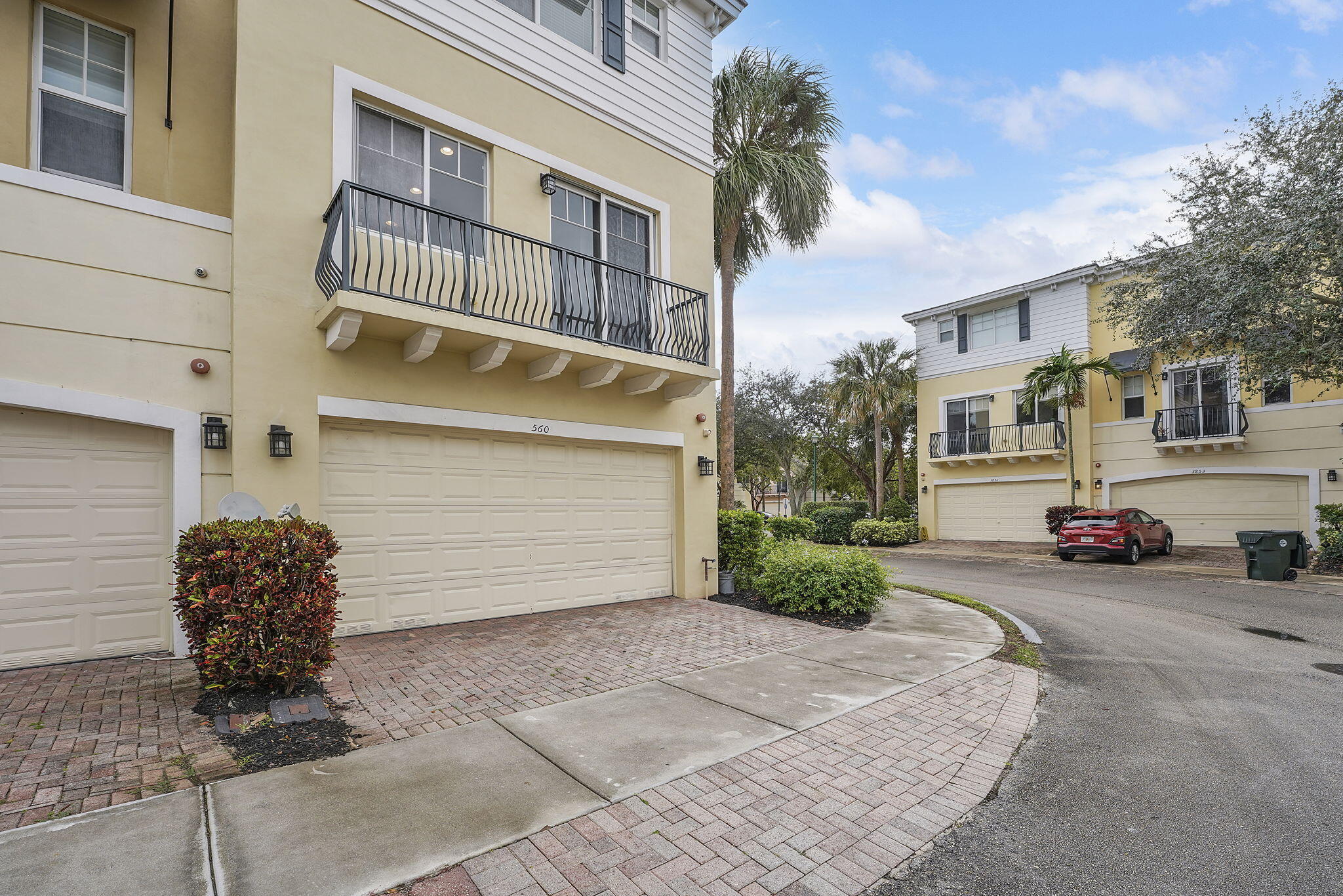 560 North West 39th Circle, Unit 560 Boca Raton, FL 33431 - Photo 4 of 32 50-web-or-mls-DSC09418