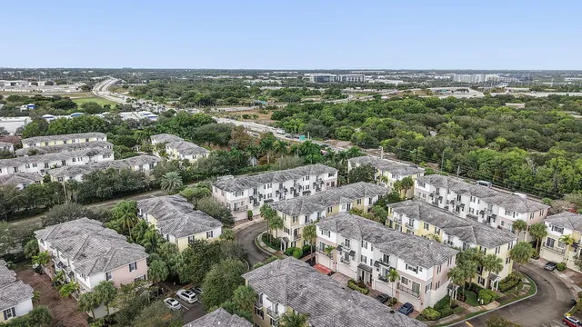 $4,750 | 560 North West 39th Circle, Unit 560, Boca Raton, FL 33431