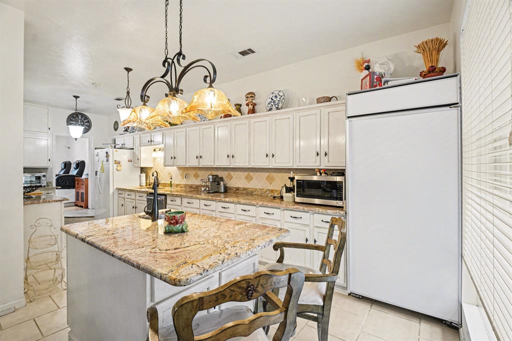 14140 Hillcrest Road Dallas, TX 75254 - Photo 5 of 22