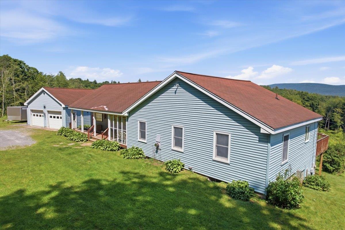 1253 Old West Road Arlington, VT 05250 - Photo 2 of 38