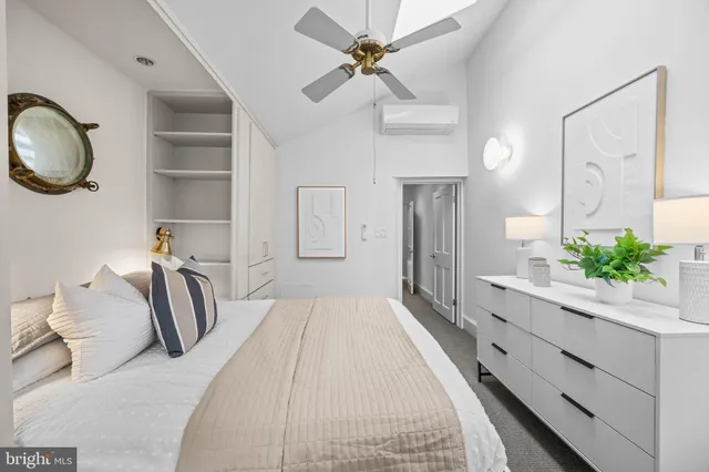 $1,895,000 | 2222 Locust Street, Philadelphia, PA 19103