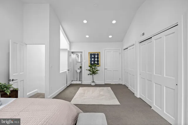 $1,895,000 | 2222 Locust Street, Philadelphia, PA 19103