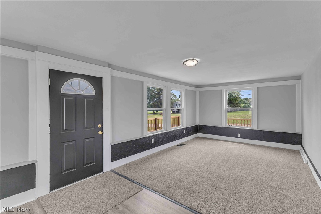 13050 Diagonal Road Salem, OH 44460 - Photo 4 of 40