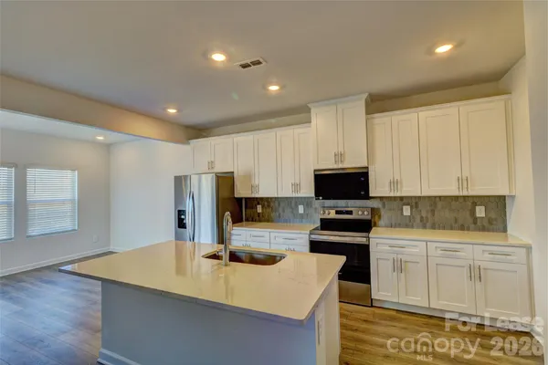 $1,900 | 5030 Poplin Valley, Unit 342, Cherryville, NC 28021