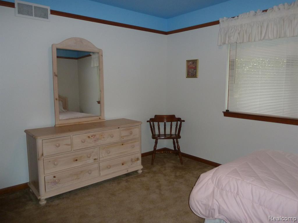 231 Bourbon Court Rochester Hills, MI 48307 - Photo 9 of 20