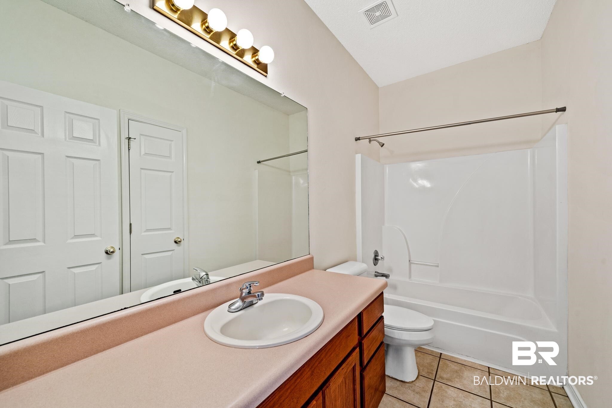 2651 South Juniper Street, Unit 201 Foley, AL 36535 - Photo 6 of 19