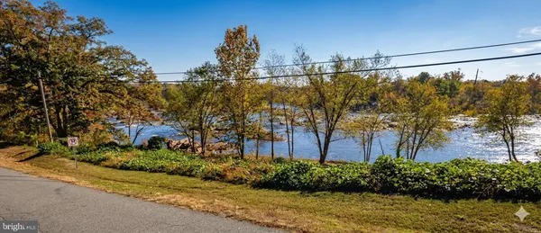 $3,995 | 428 Ingleside Drive, Fredericksburg, VA 22405