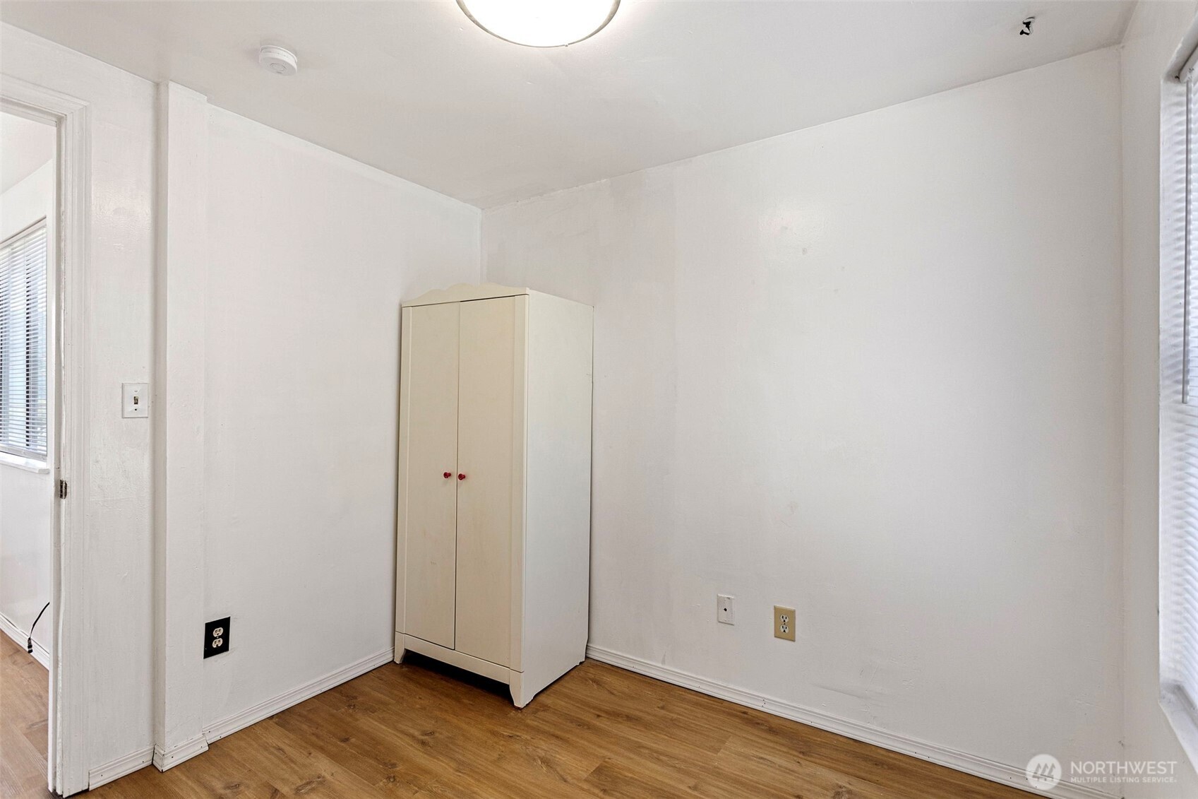 8614 Renton Avenue South Seattle, WA 98118 - Photo 16 of 19