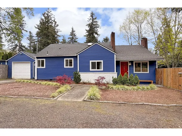 $642,000 | 2410 Southeast Tarbell Avenue, Milwaukie, OR 97267