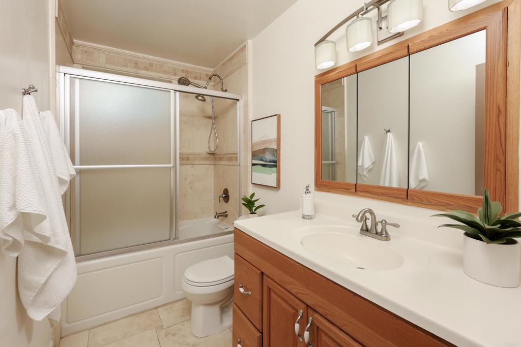 10129 Timberlane Way Santee, CA 92071 - Photo 10 of 18