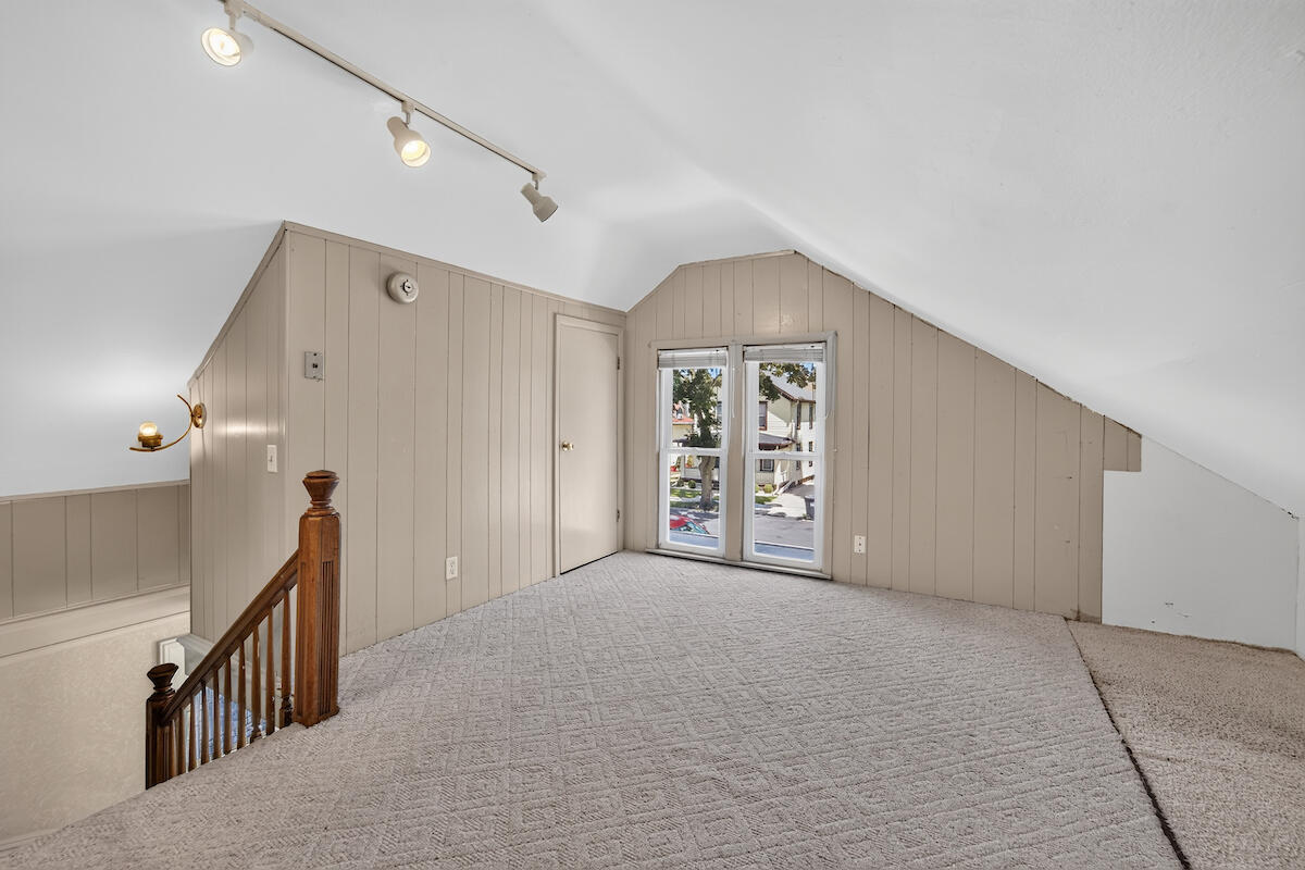 1526 Wisconsin Avenue Racine, WI 53403 - Photo 13 of 18 Finished upstairs