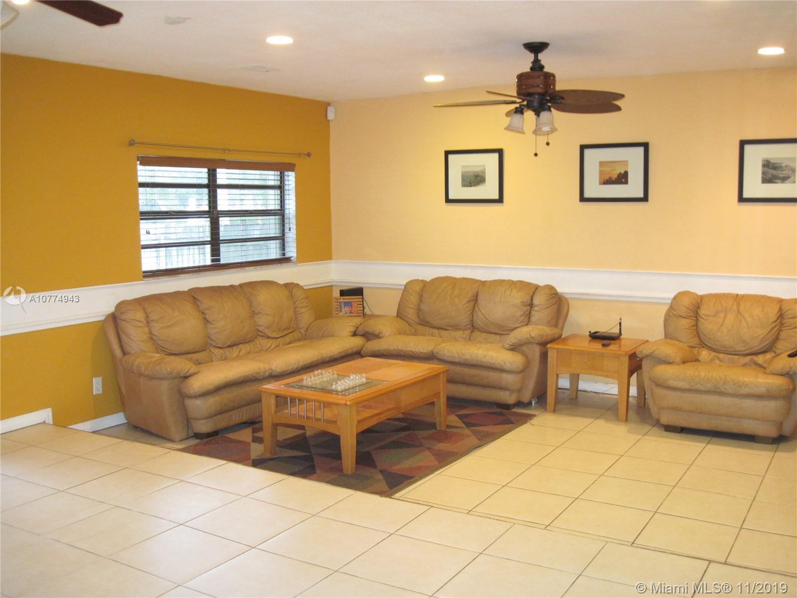 1485 Egret Road Homestead, FL 33035 - Photo 3 of 10 Gallery Image 3