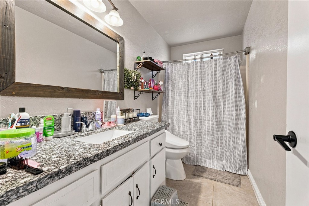 22889 Anoka Road Apple Valley, CA 92308 - Photo 8 of 11 Gallery Image 8