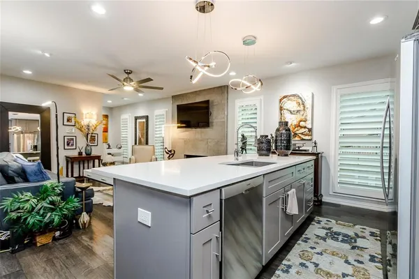 $308,000 | 7818 Meadow Park Drive, Unit 216, Dallas, TX 75230