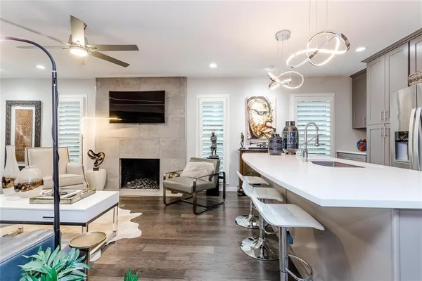 $308,000 | 7818 Meadow Park Drive, Unit 216, Dallas, TX 75230
