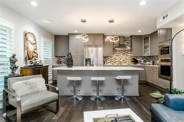 $308,000 | 7818 Meadow Park Drive, Unit 216, Dallas, TX 75230