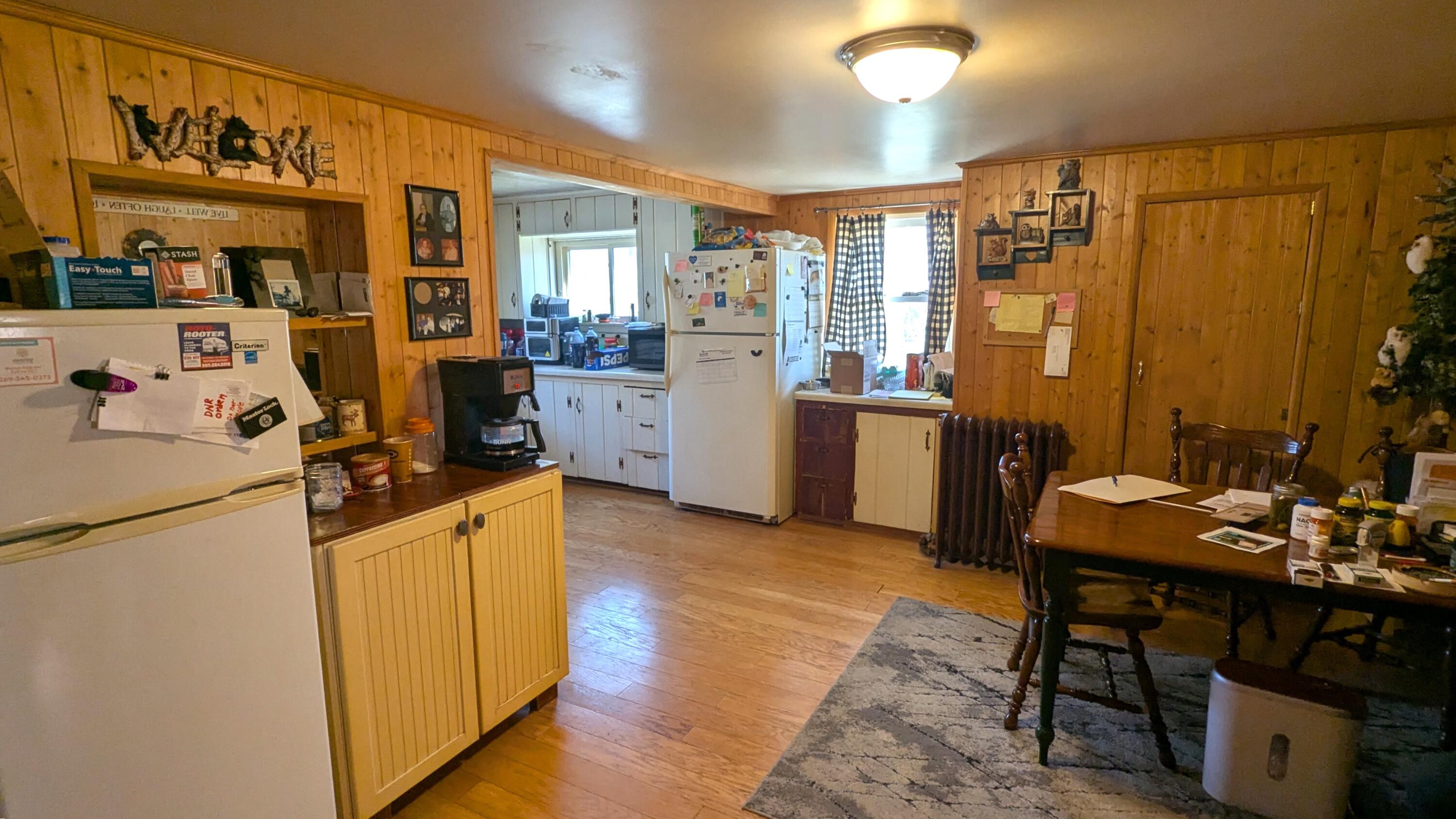 407 Barry Street Colon, MI 49040 - Photo 7 of 23 Dining