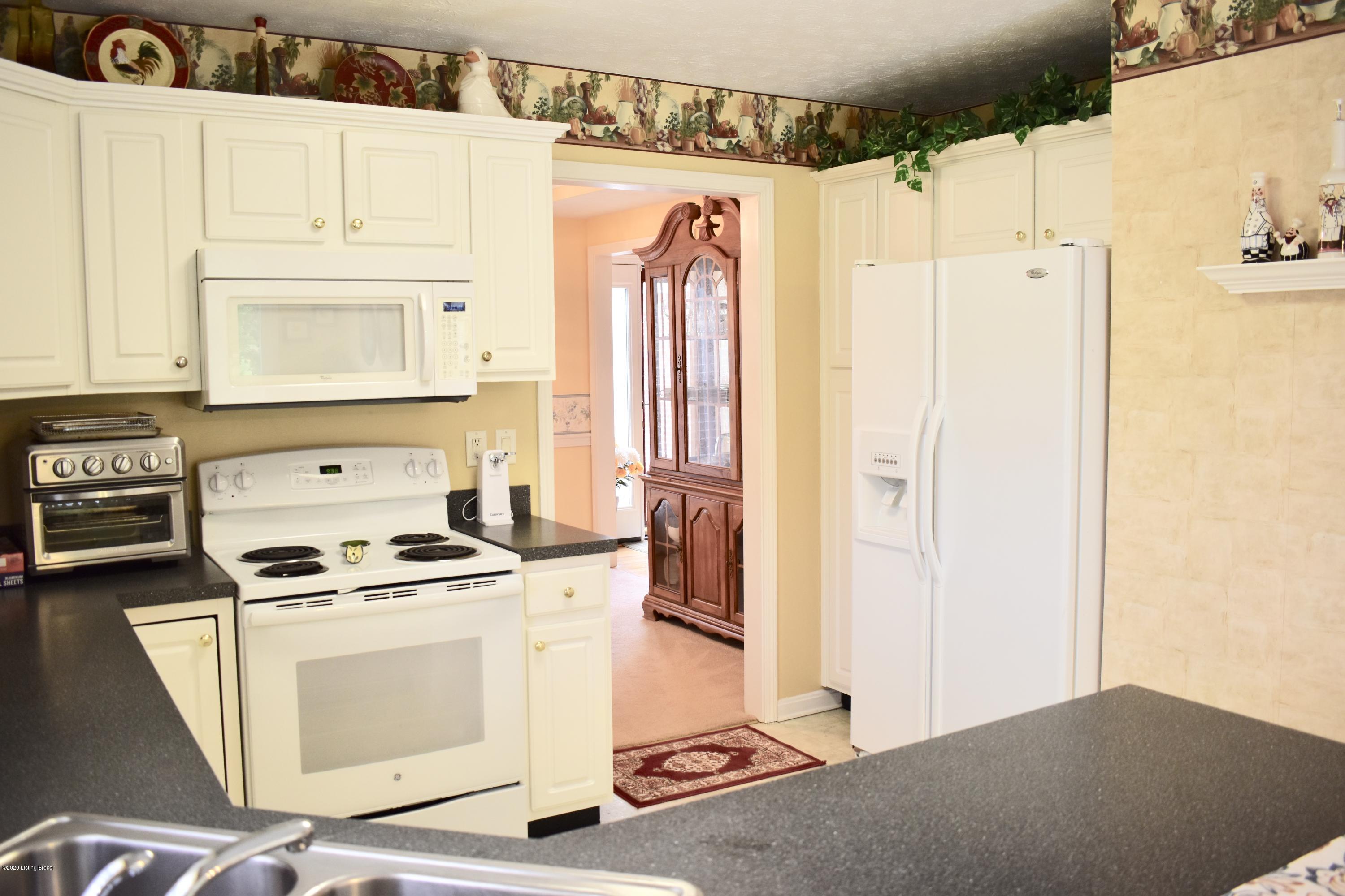 10121 Rimfire Road Louisville, KY 40291 - Photo 20 of 44 fullsizeoutput_2f3