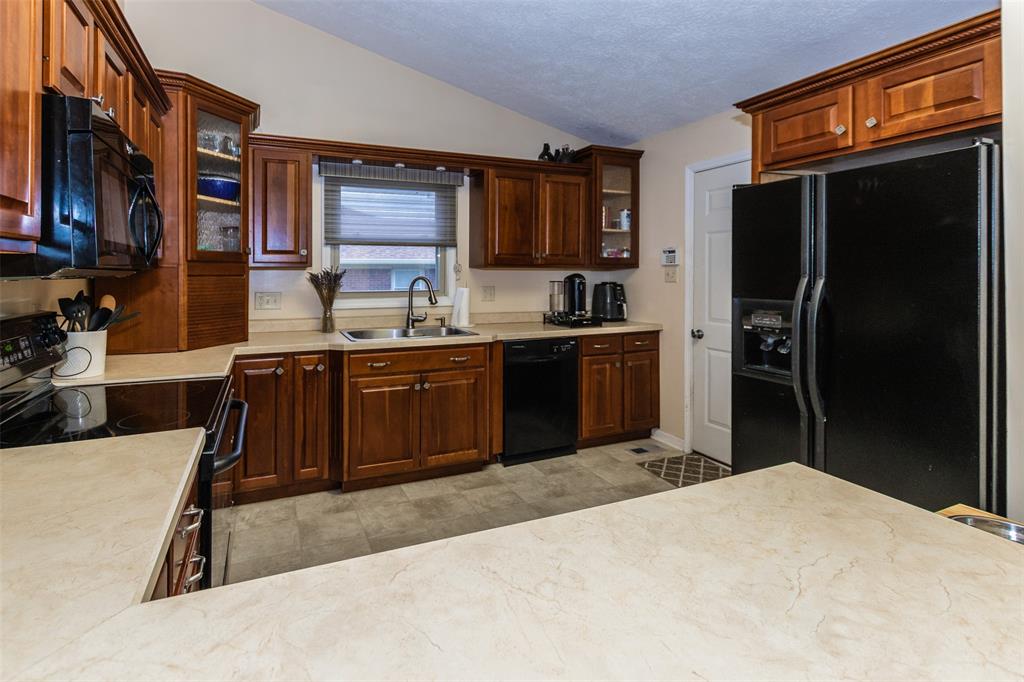 310 North Peterman Road Greenwood, IN 46142 - Photo 8 of 21 Gallery Image 8
