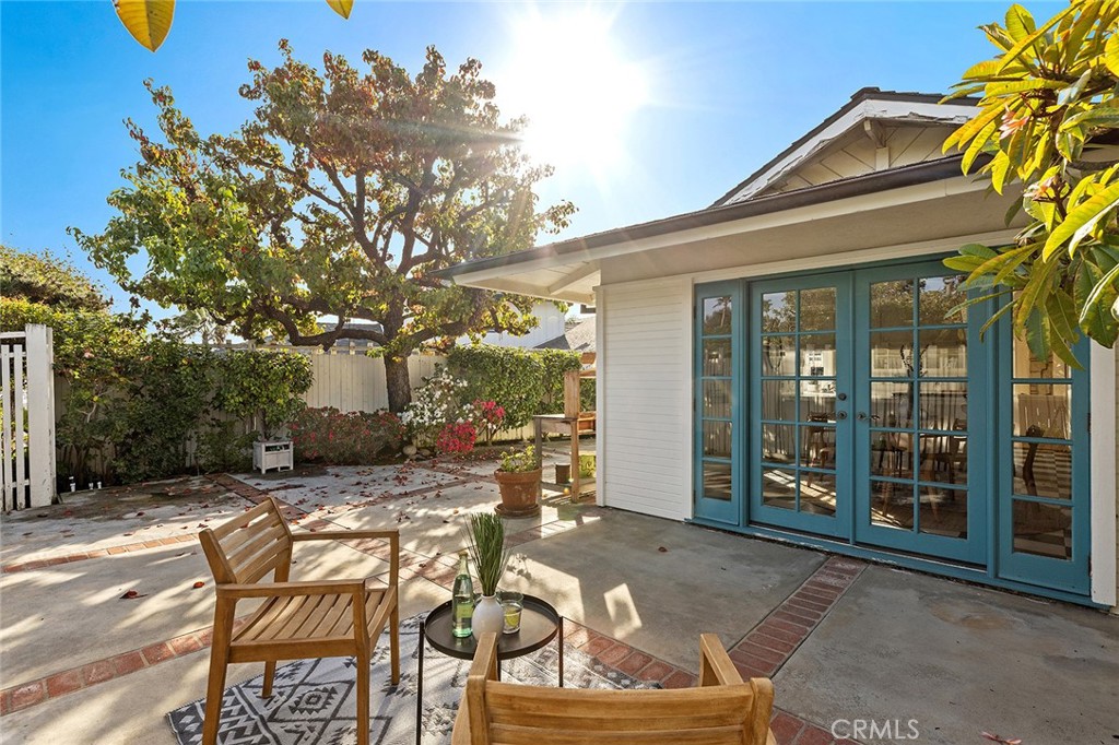 215 Via Montego San Clemente, CA 92672 - Photo 32 of 69 a view of a chair and tables in the patio