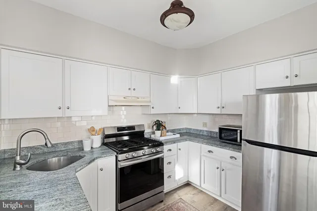 $499,000 | 5 Erdenheim Road, Glenside, PA 19038