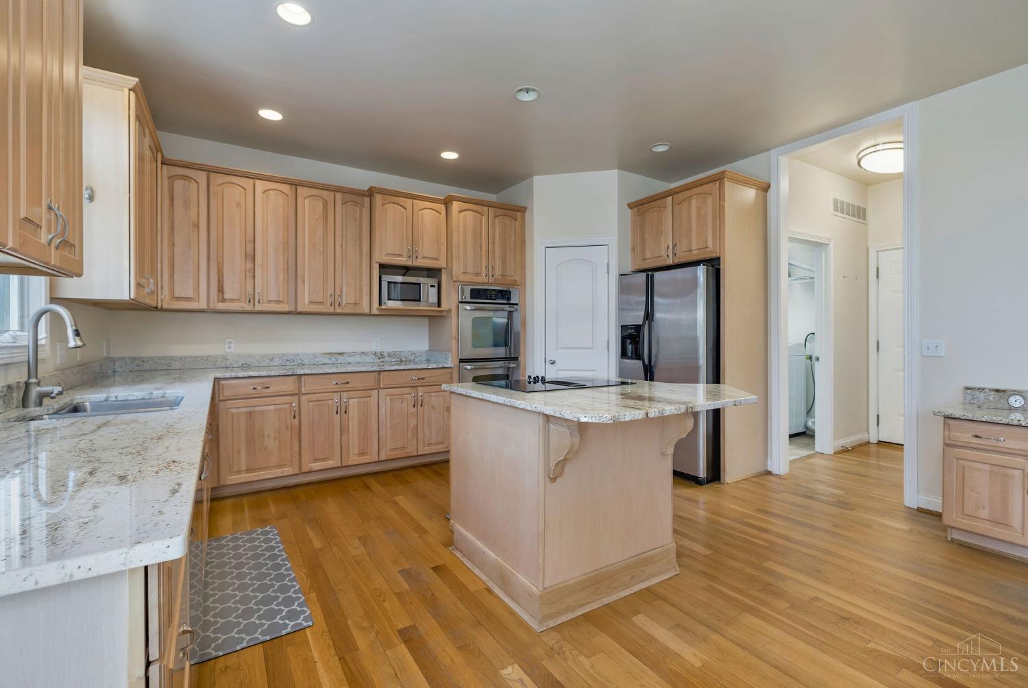 11411 Snider Road Cincinnati, OH 45249 - Photo 9 of 57 Gourmet kitchen. Double oven. Cooktop. Counter bar.