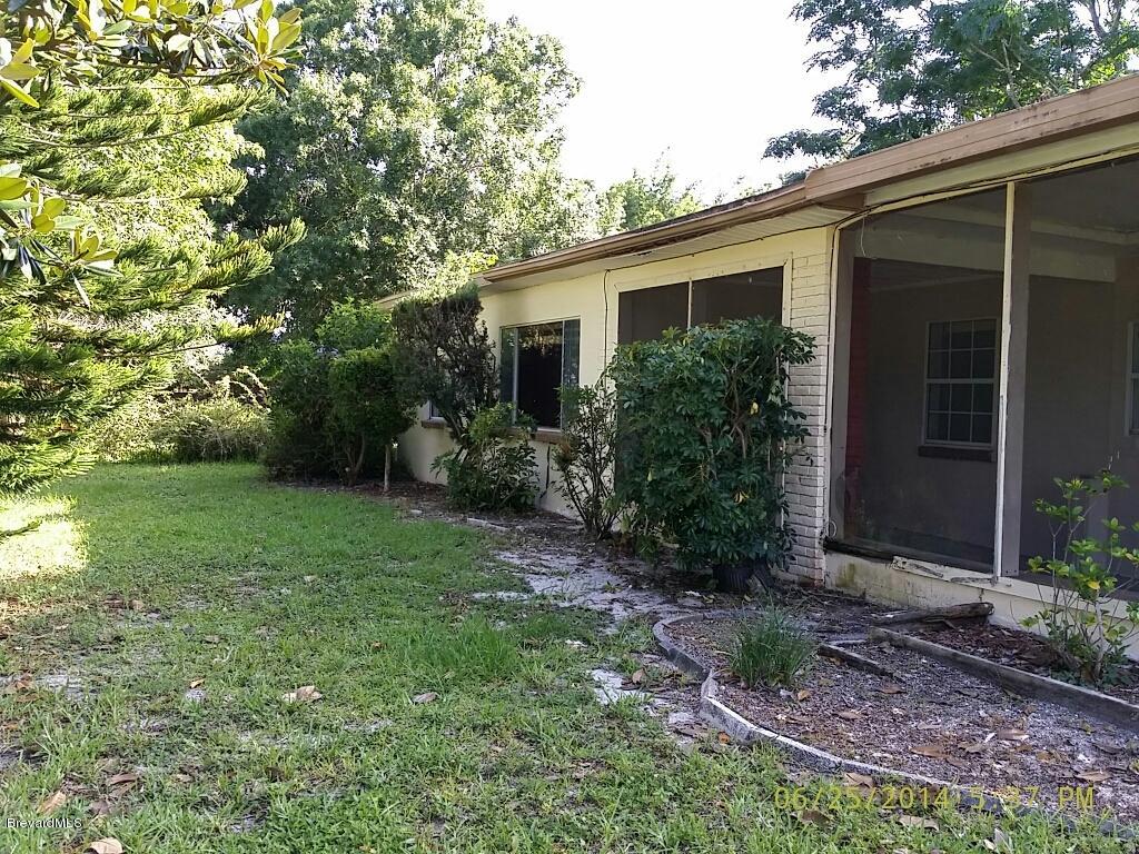 175 Northwest Valencia Road Melbourne, FL 32904 - Photo 8 of 8 Valenicia back side yard
