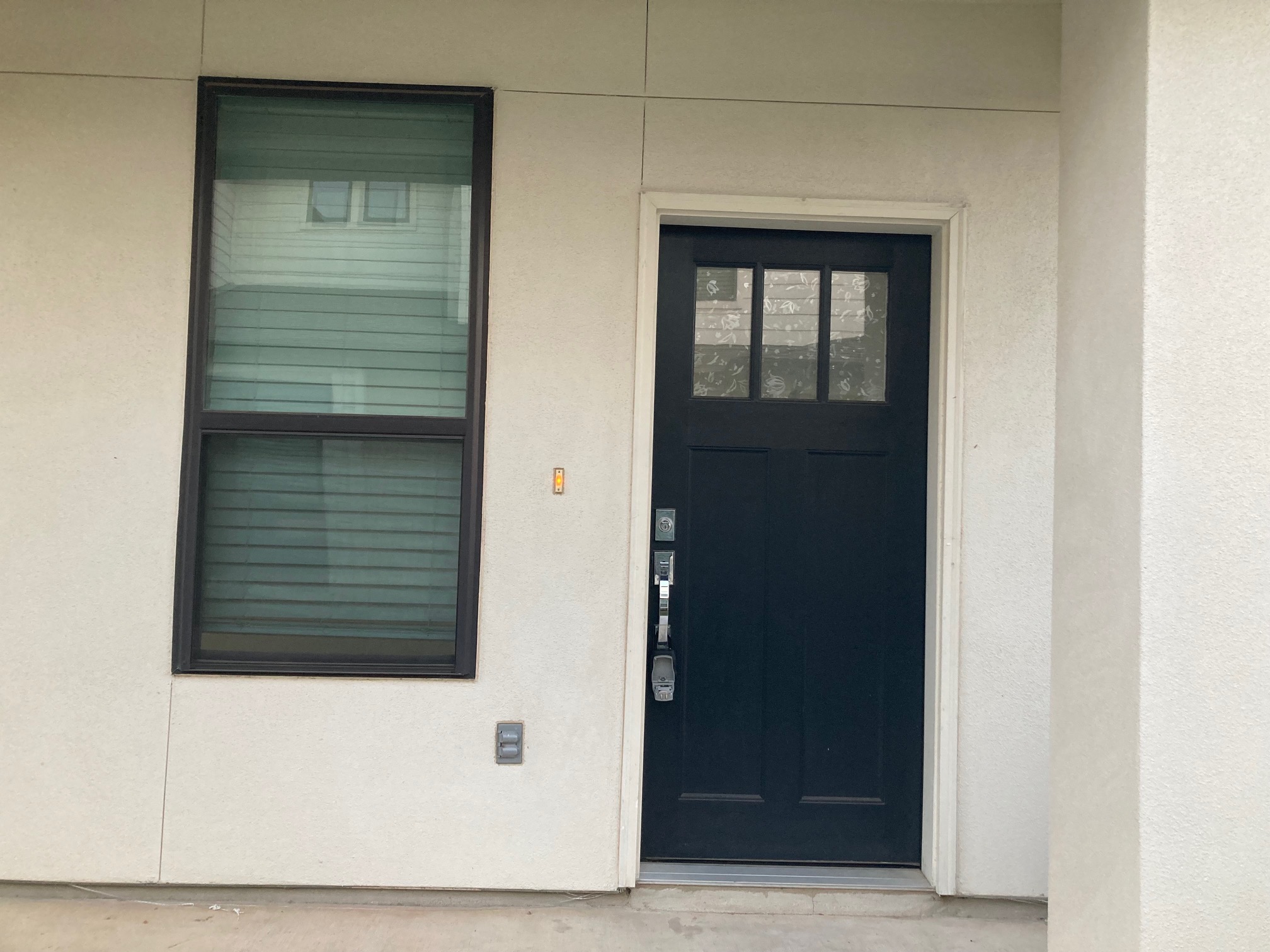 12410 Maypole Bend Austin, TX 78717 - Photo 6 of 32 a view of entryway