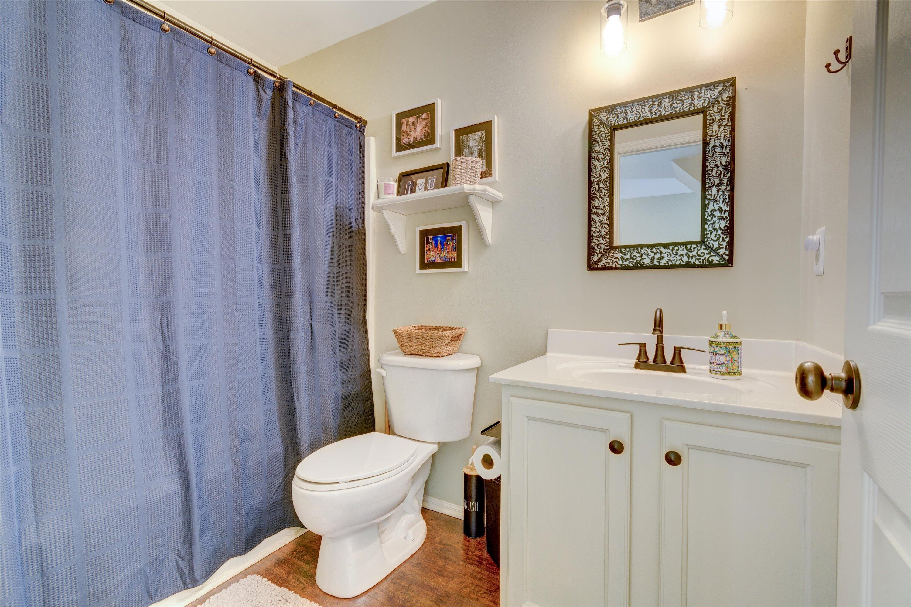 1324 Heidiho Way Mount Pleasant, SC 29466 - Photo 18 of 28 Upstairs Bathrm.