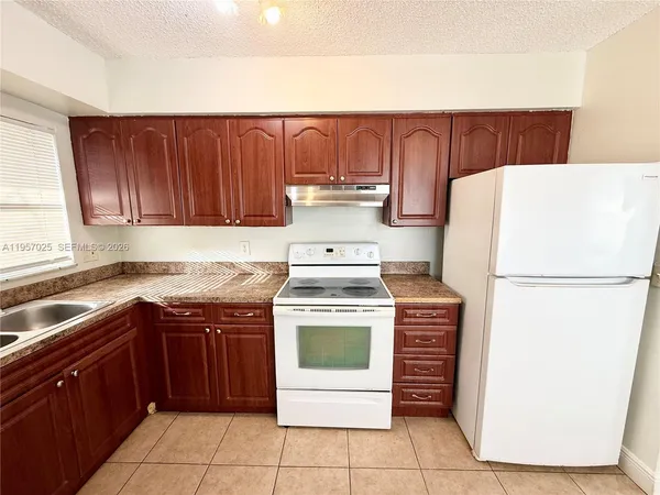 $1,950 | 1491 Northwest 20th Street, Unit 1, Fort Lauderdale, FL 33311