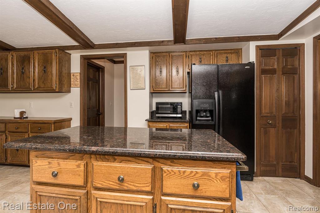 3400 Edmunton Drive Rochester Hills, MI 48306 - Photo 8 of 28