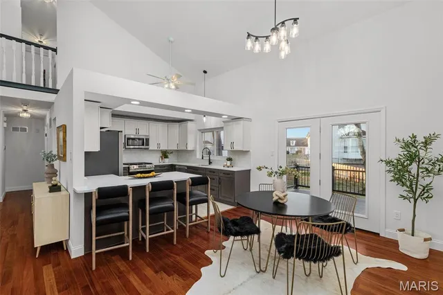 $635,000 | 16712 Chesterfield Farms Drive, Chesterfield, MO 63005