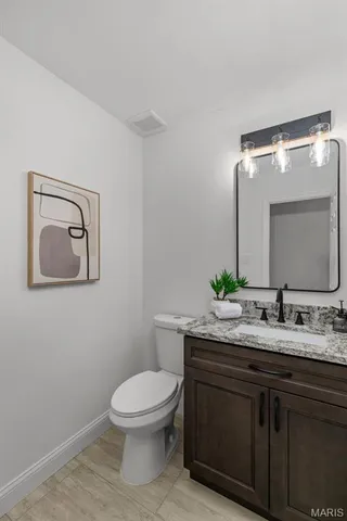 $635,000 | 16712 Chesterfield Farms Drive, Chesterfield, MO 63005