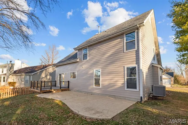 $635,000 | 16712 Chesterfield Farms Drive, Chesterfield, MO 63005