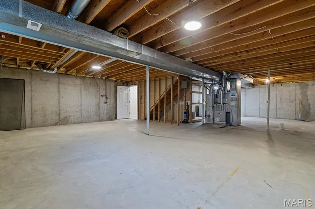 $635,000 | 16712 Chesterfield Farms Drive, Chesterfield, MO 63005